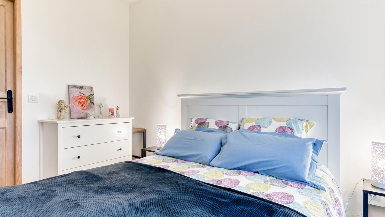 Photo of Others in Venon