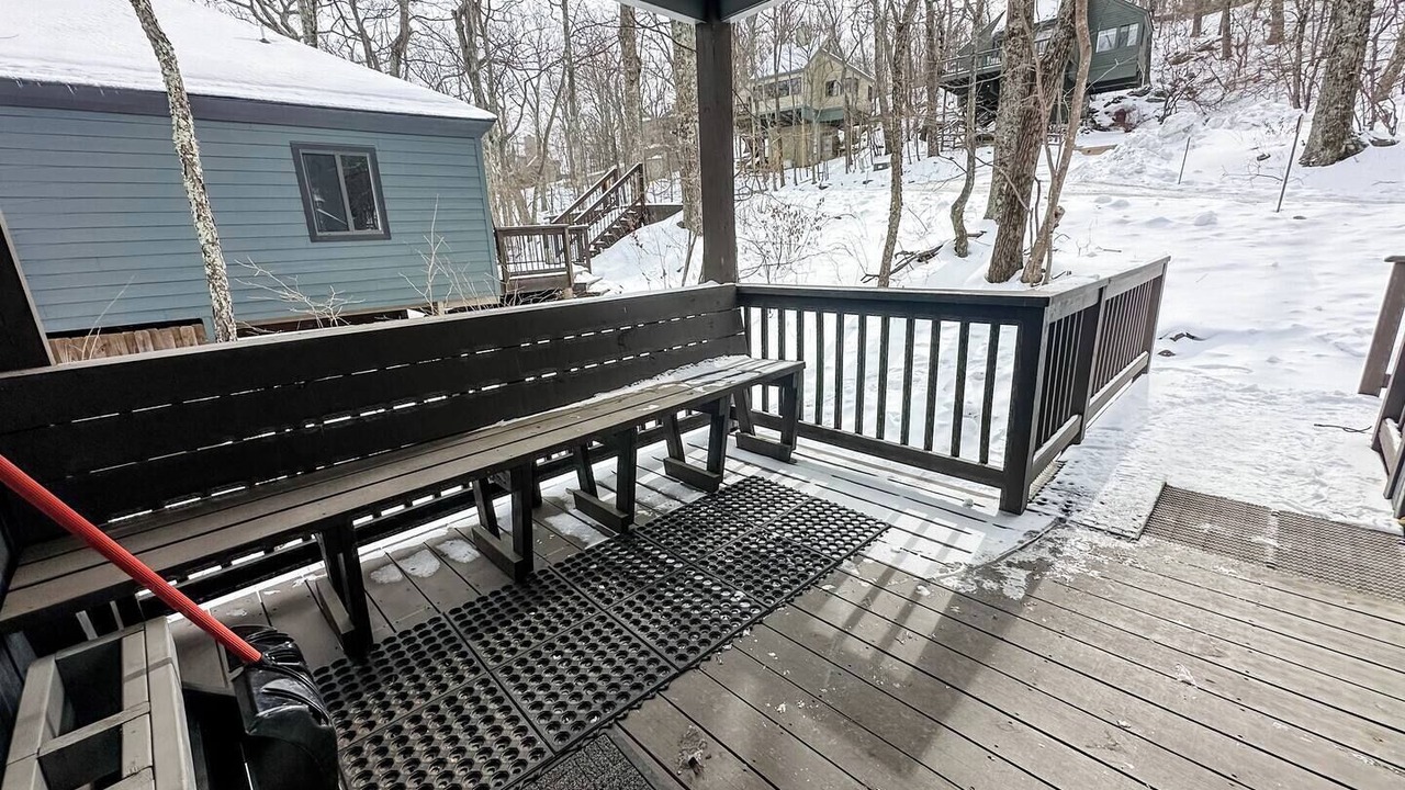 Photo of Patio Balcony in Treeloft