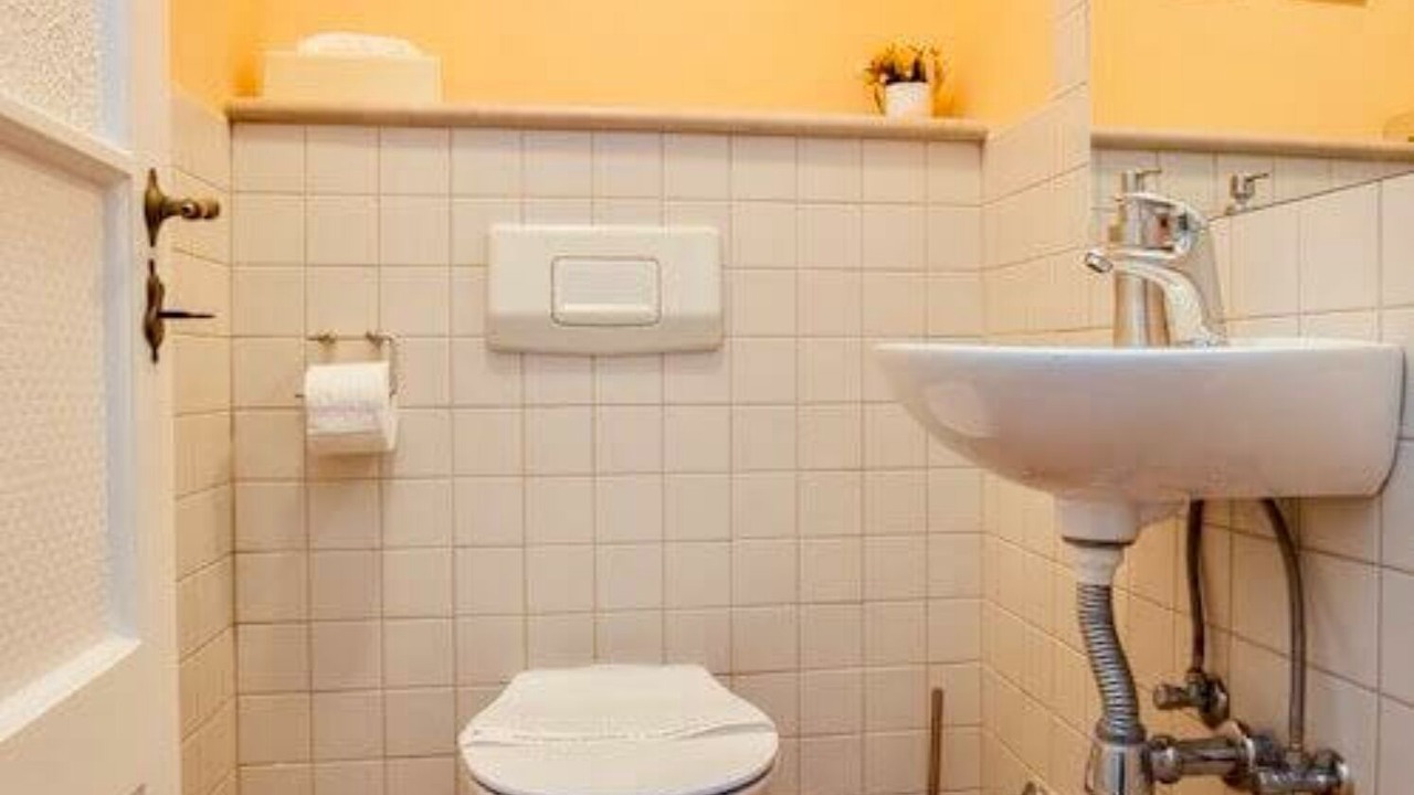 Photo of Bathroom in Pile