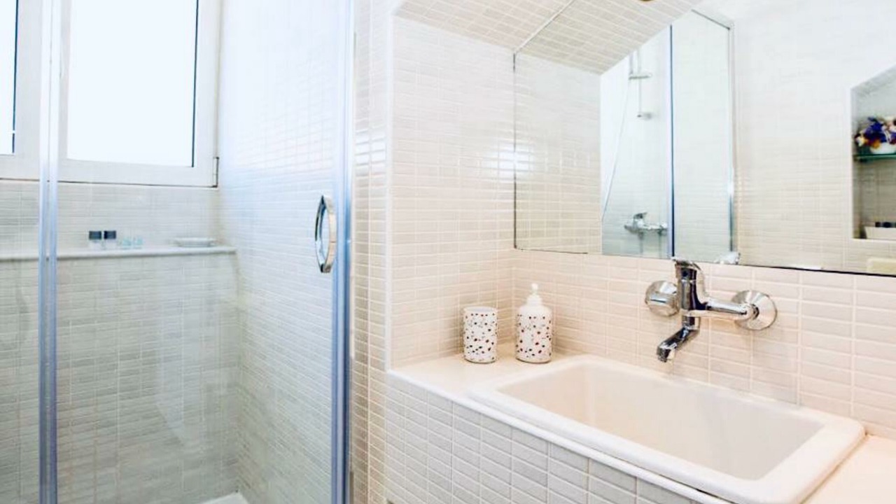 Photo of Bathroom in Pile