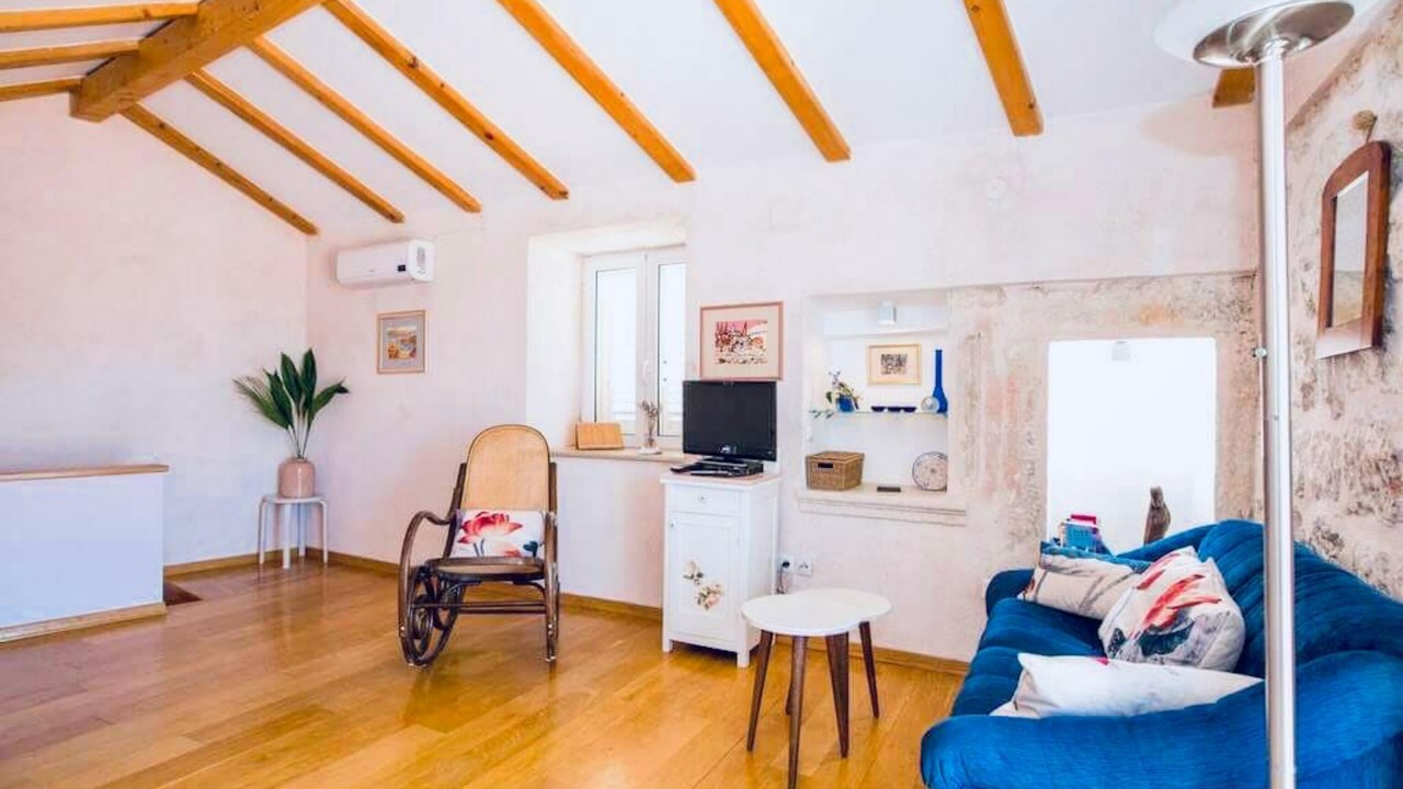Photo of Livingroom in Pile