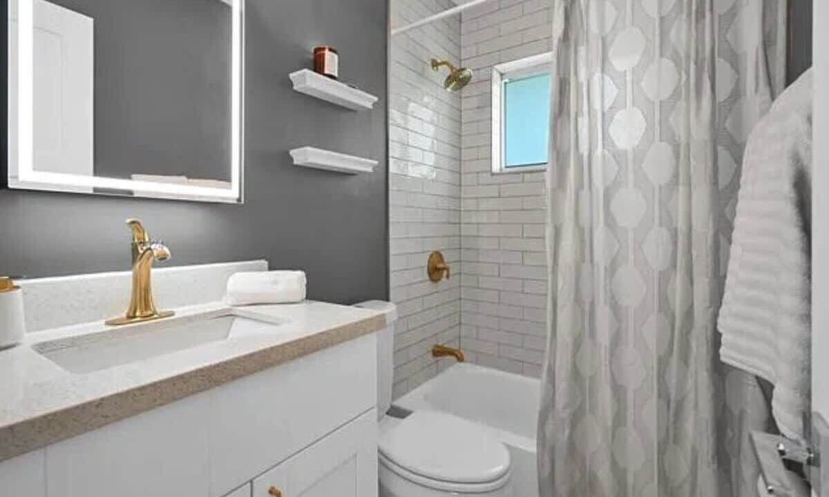 Photo of Bathroom in North Corals