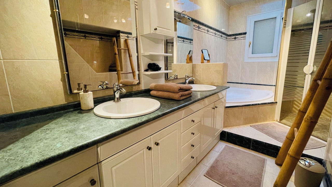 Photo of Bathroom in Cremieu