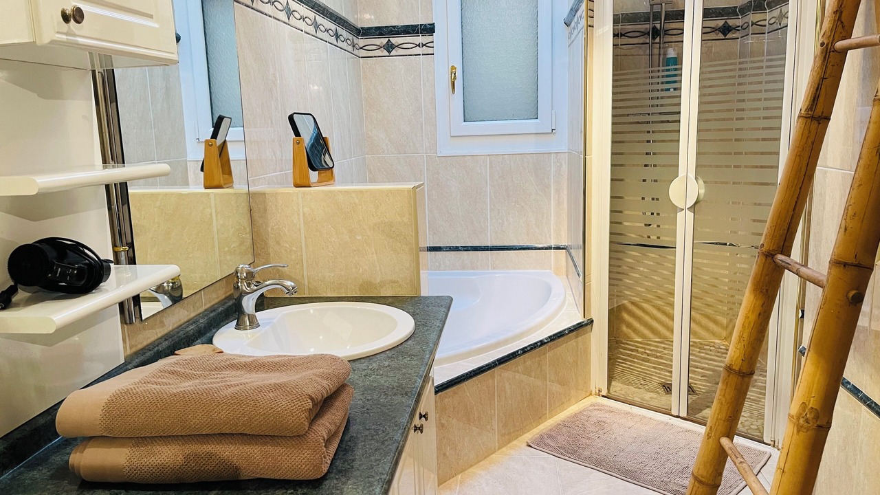 Photo of Bathroom in Cremieu