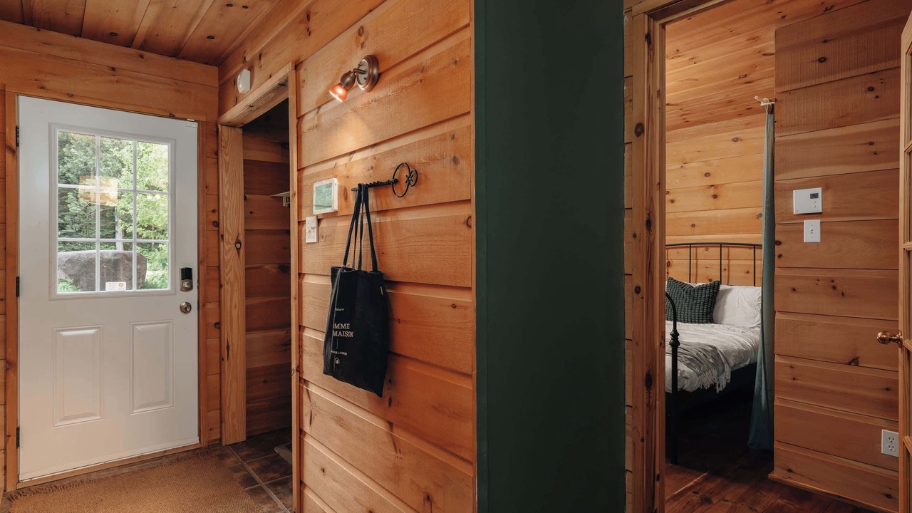 Photo of Bedroom in Notre-Dame-de-la-Merci