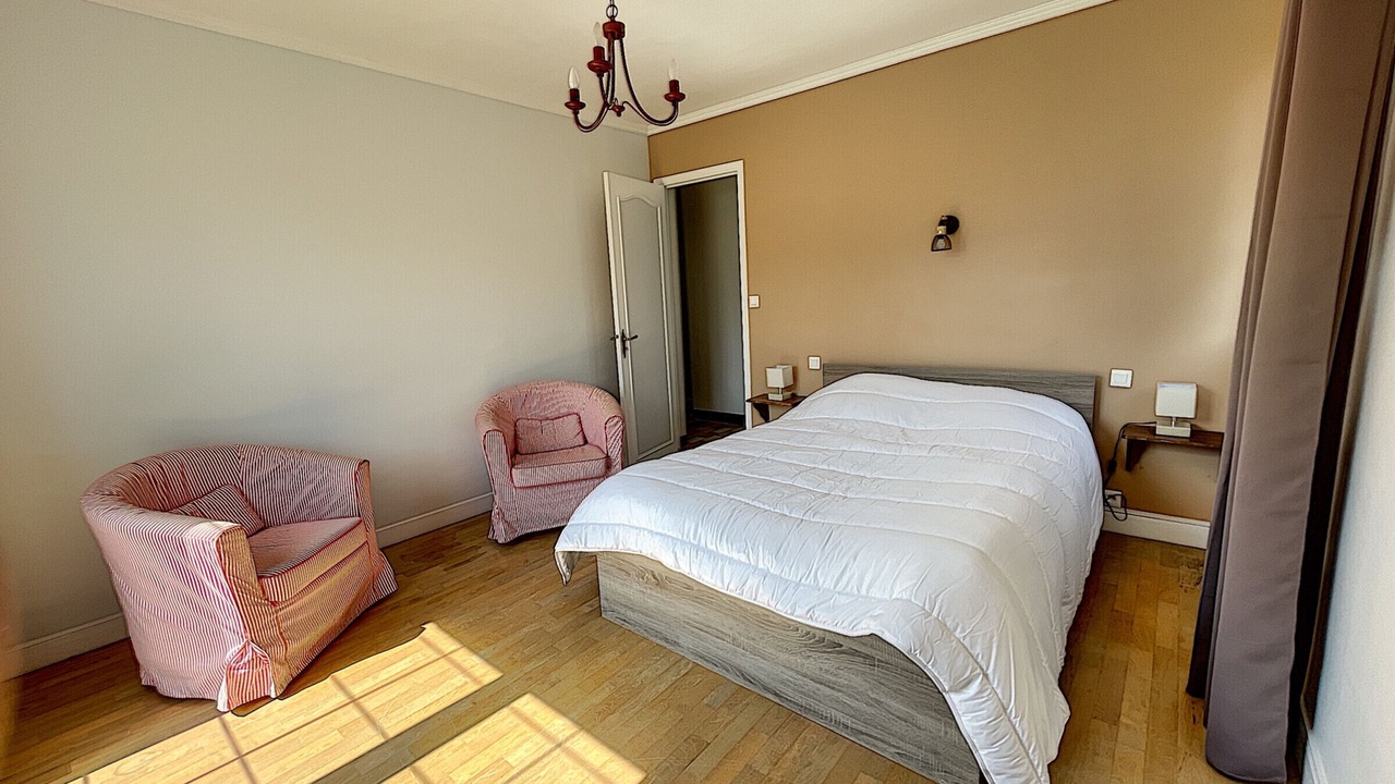 Photo of Bedroom in Donville-les-Bains