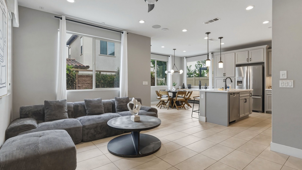 Photo of Livingroom in Chino