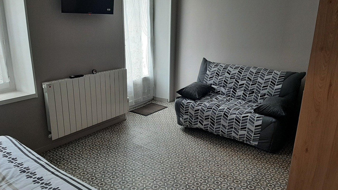 Photo of Bedroom in Le Mee