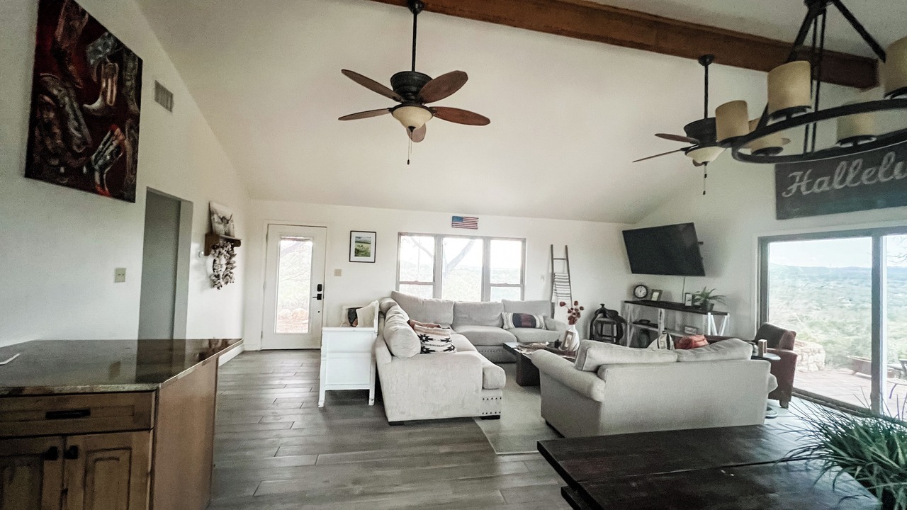 Photo of Livingroom in Boerne