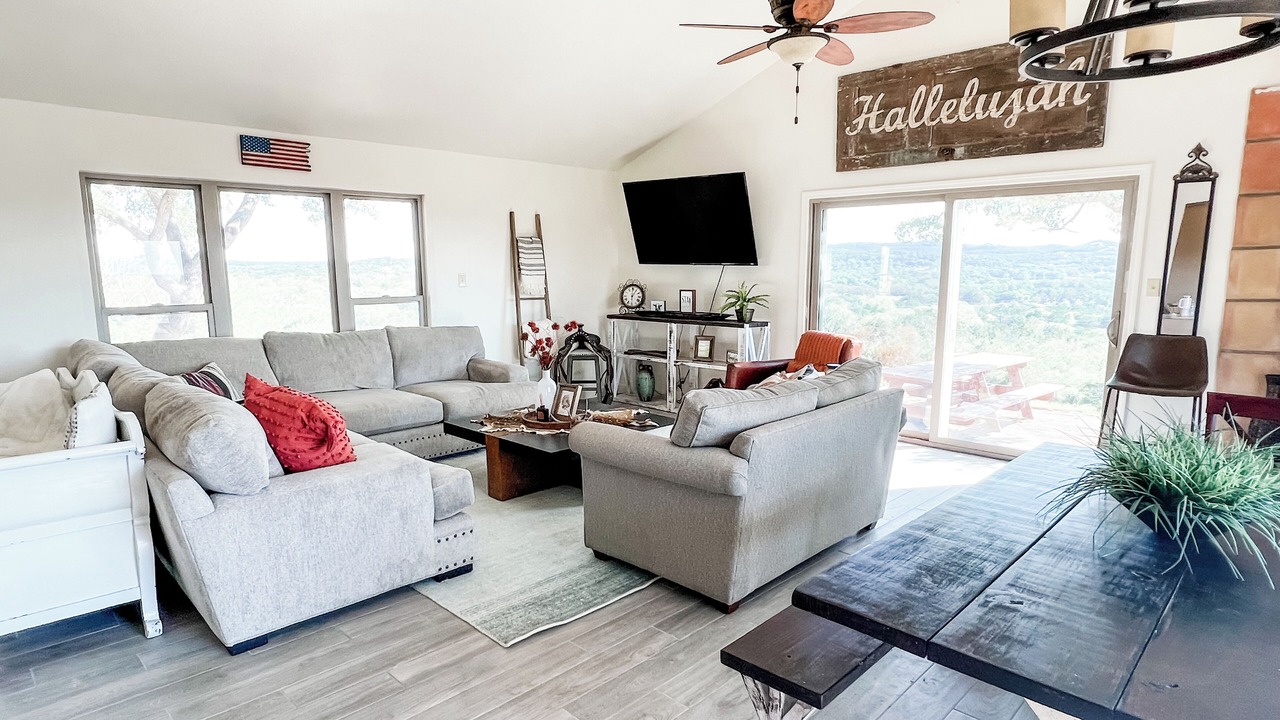 Photo of Livingroom in Boerne