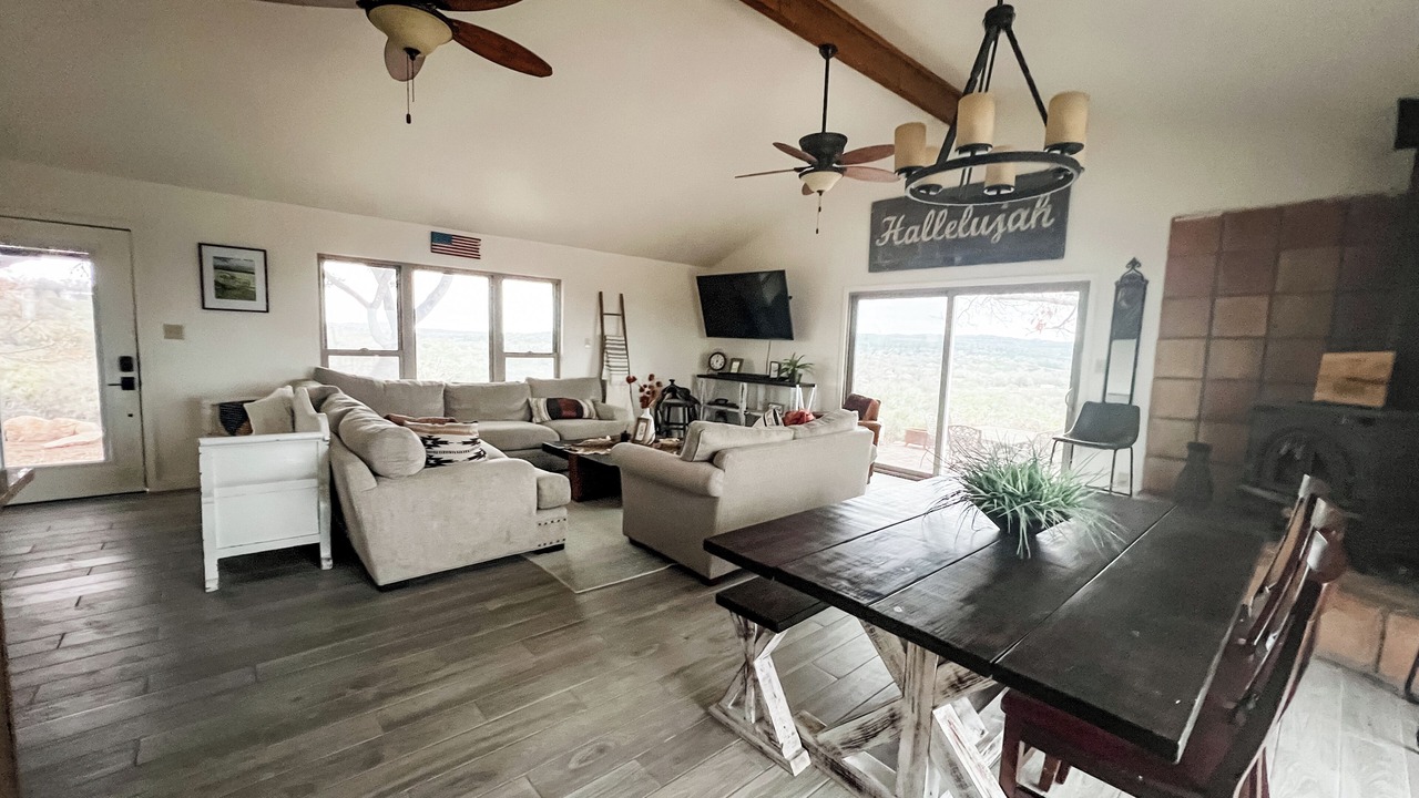 Photo of Livingroom in Boerne