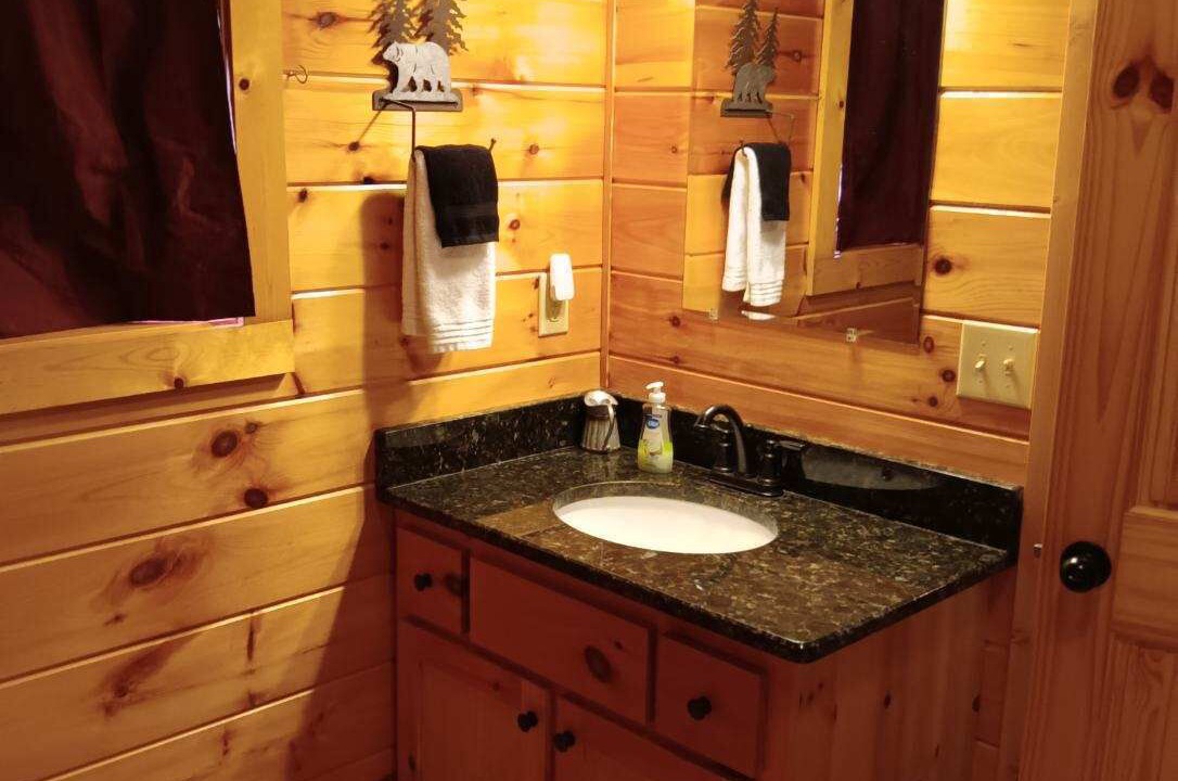 Photo of Bathroom in Unaka