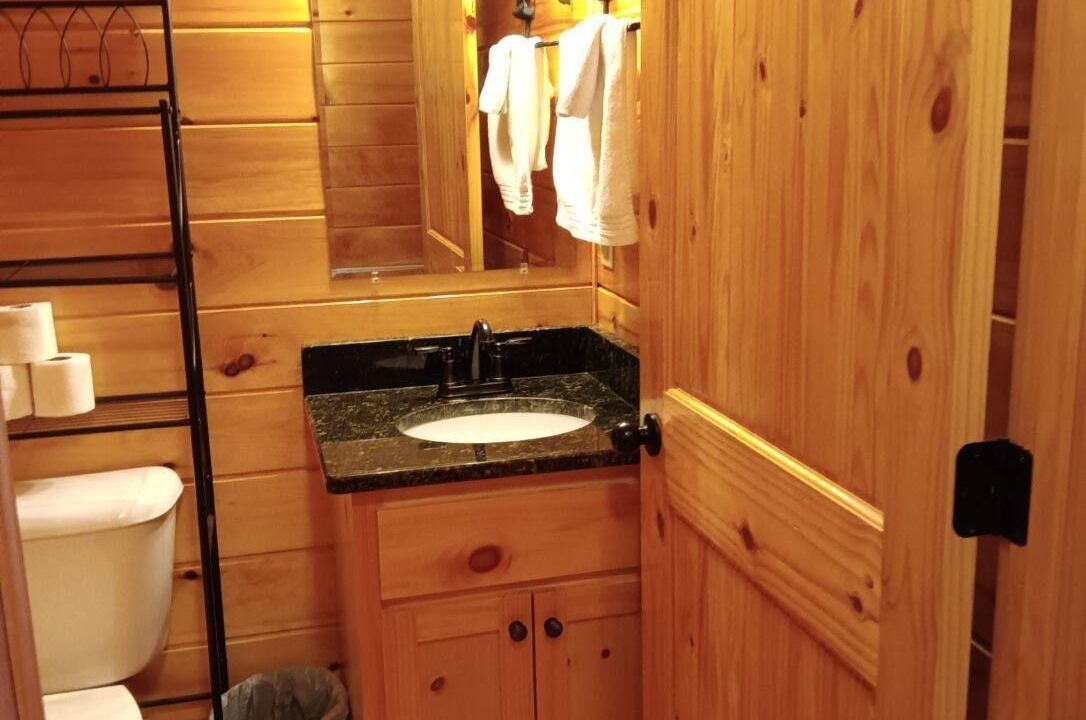 Photo of Bathroom in Unaka