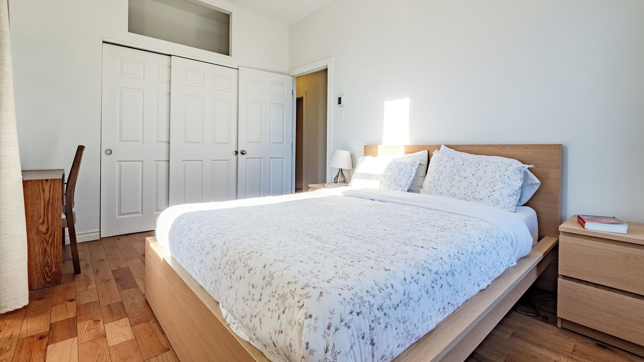 Photo of Bedroom in De Lorimier
