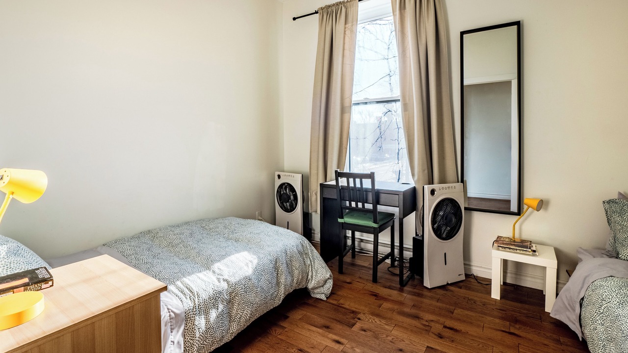 Photo of Bedroom in De Lorimier