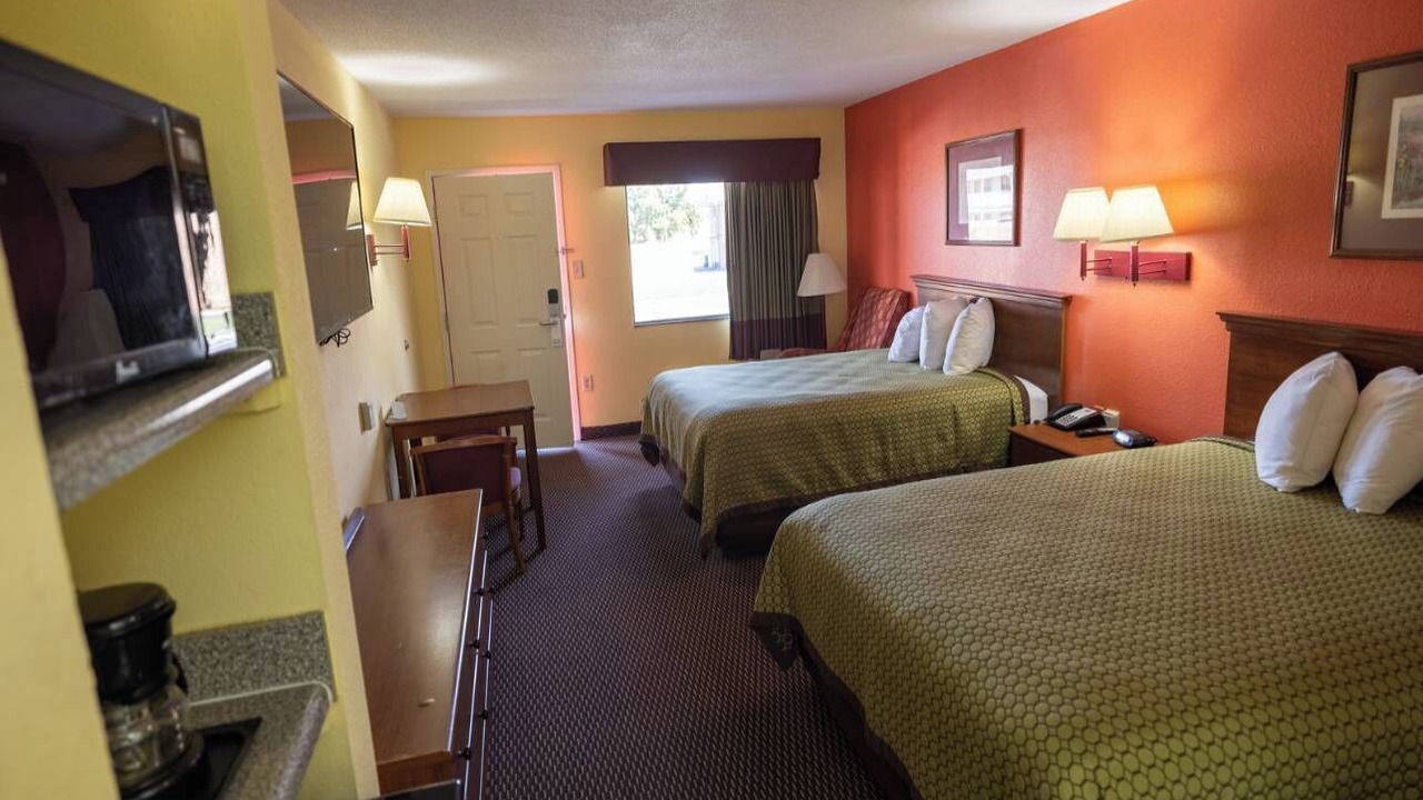 Photo of Bedroom in Hawkinsville