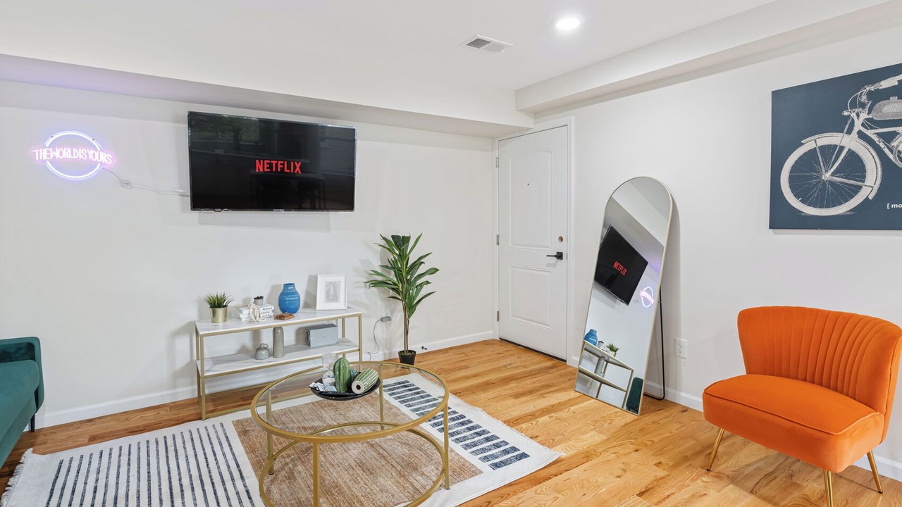 Photo of Livingroom in Ampere