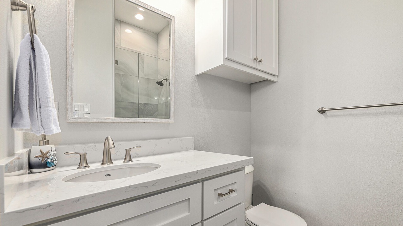 Photo of Bathroom in Red Fish Cove