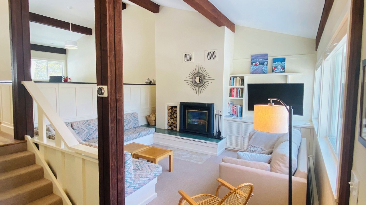 Photo of Livingroom in Stowe Area