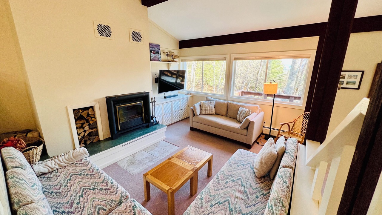 Photo of Livingroom in Stowe Area