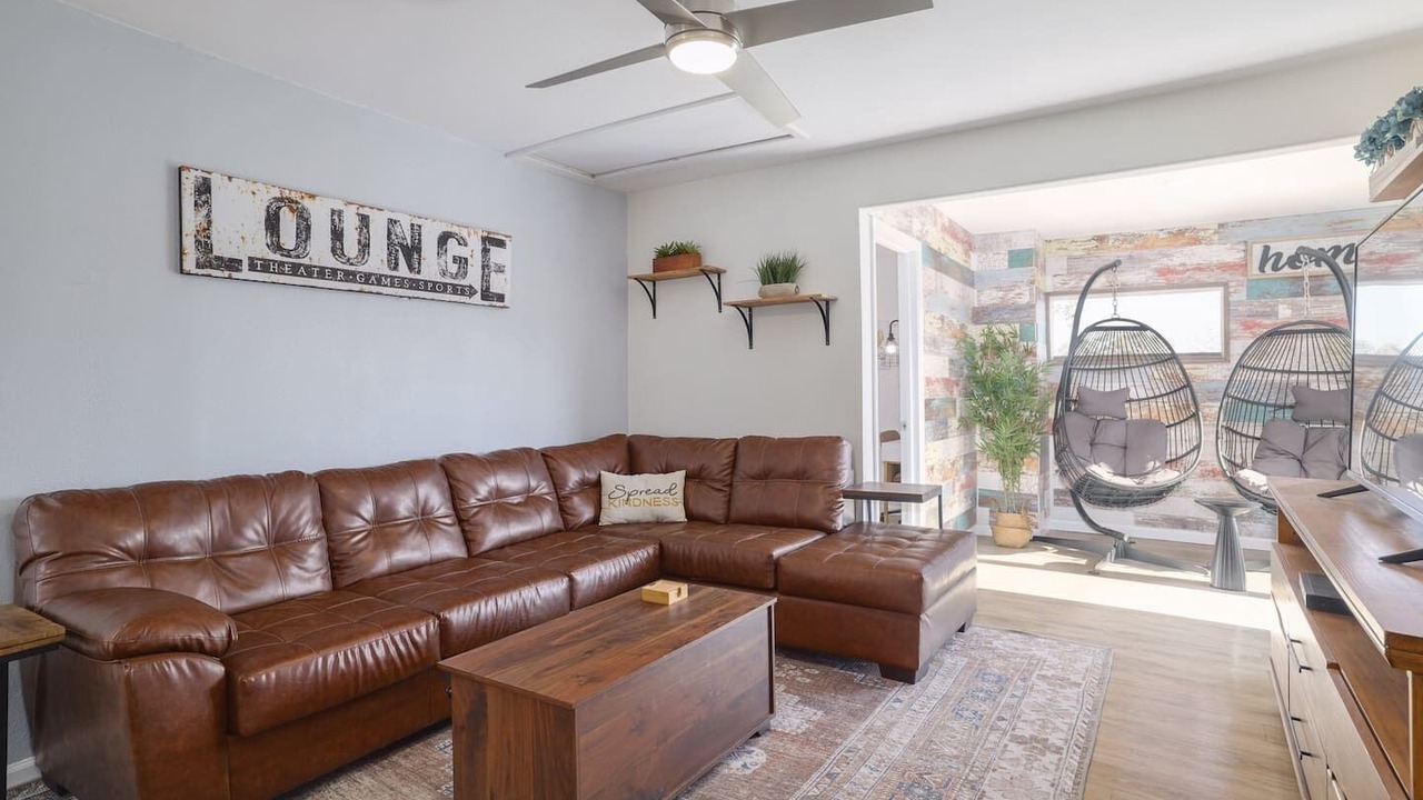 Photo of Livingroom in Lodge Acres