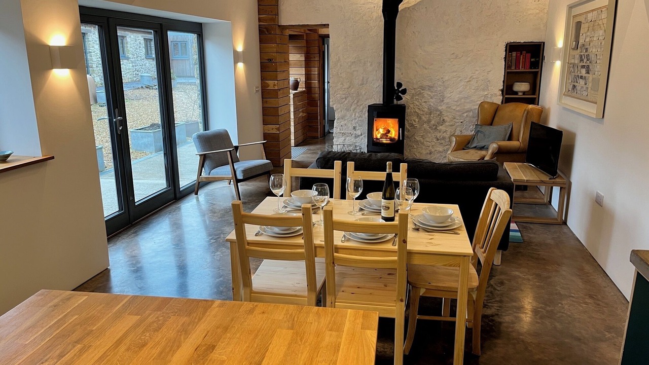 Photo of Others in Dundry