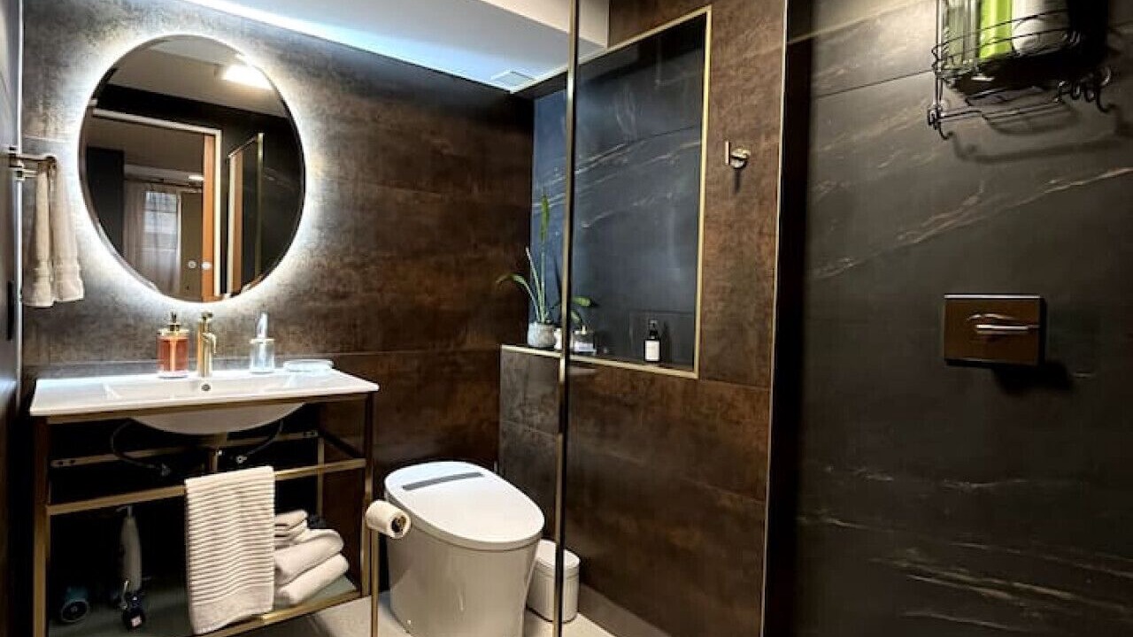 Photo of Bathroom in Laurelhurst