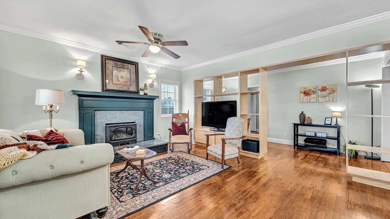 Photo of Livingroom in Siloam Springs