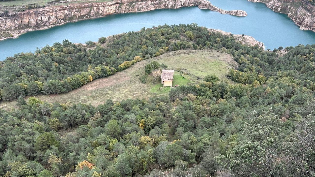 Photo of Outdoor in Naves