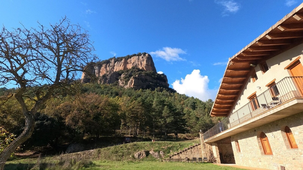 Photo of Outdoor in Naves