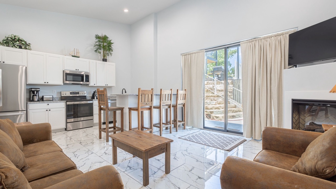 Photo of Livingroom in Indian Point