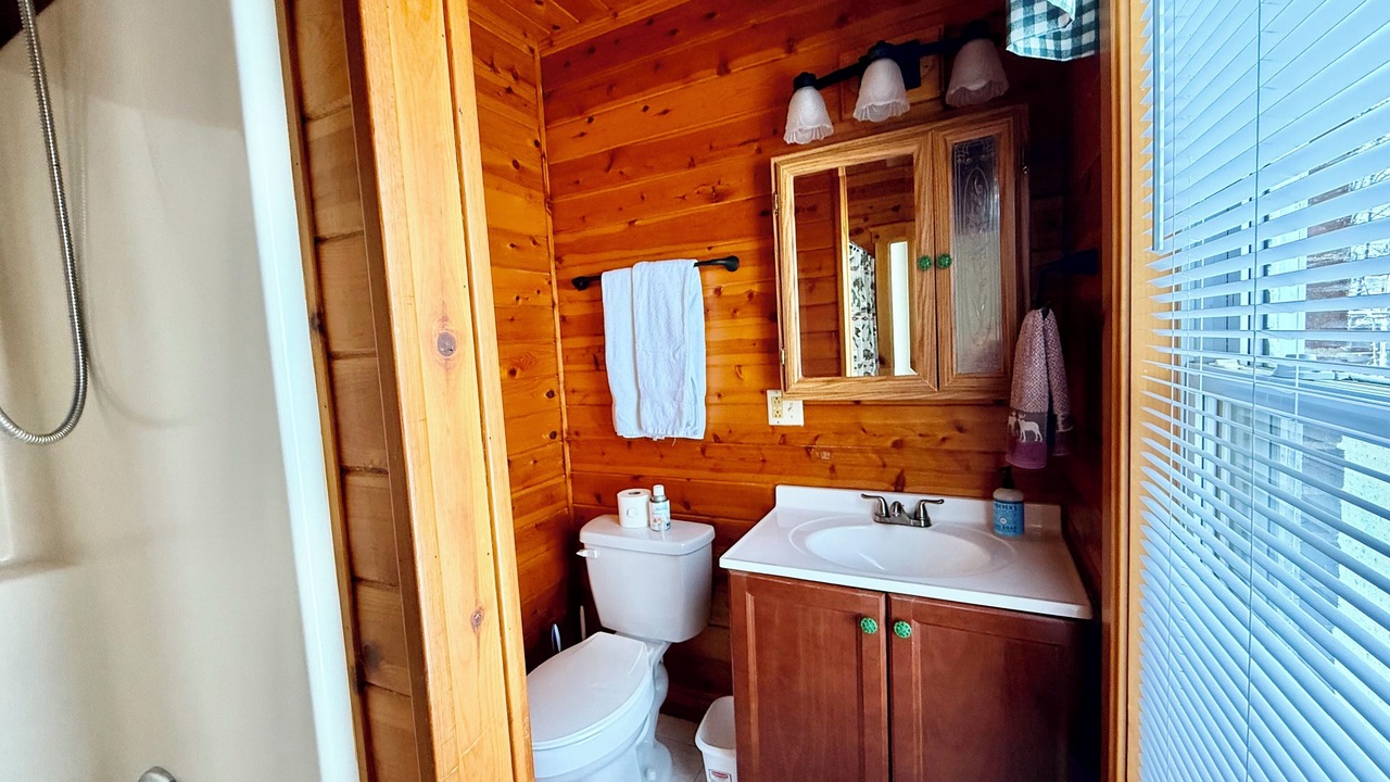 Photo of Bathroom in Town of Webb