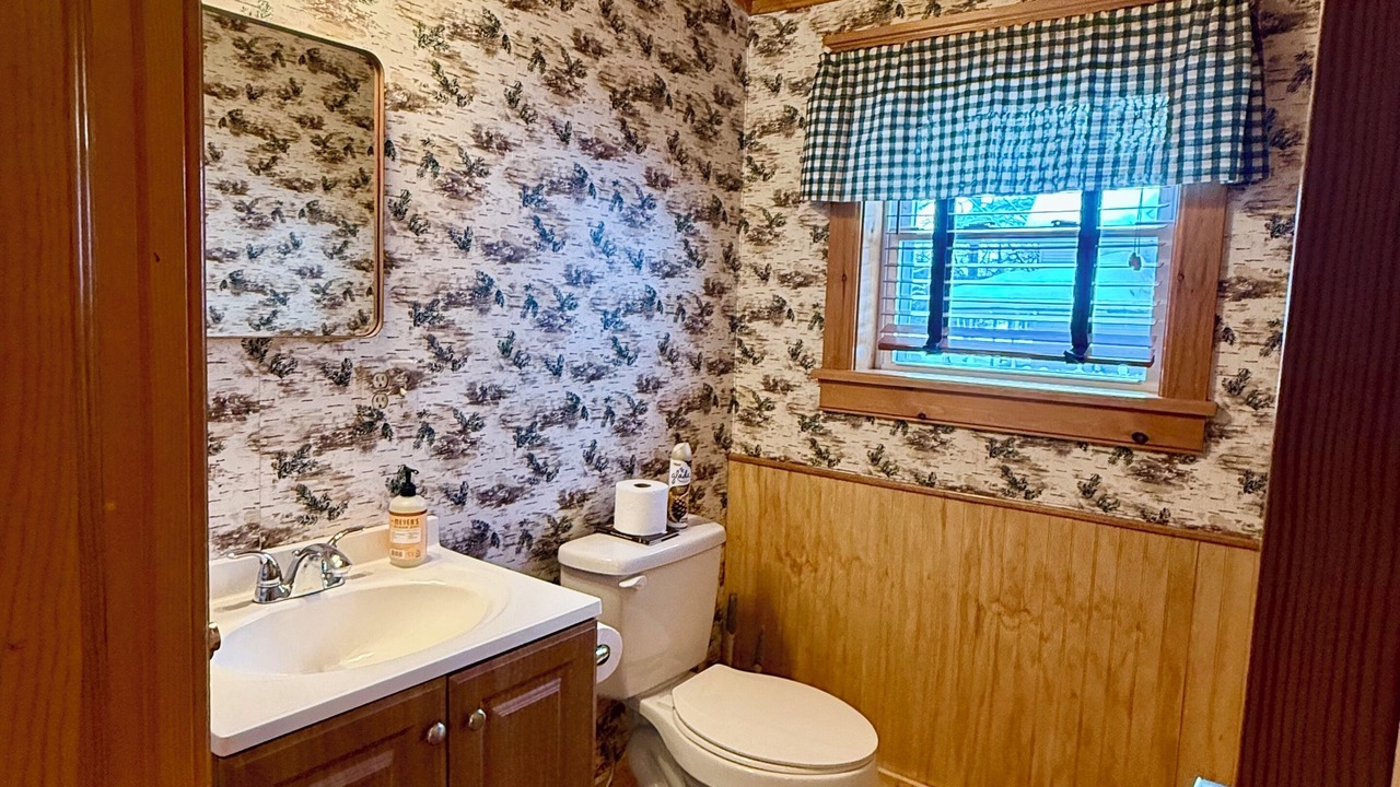 Photo of Bathroom in Town of Webb