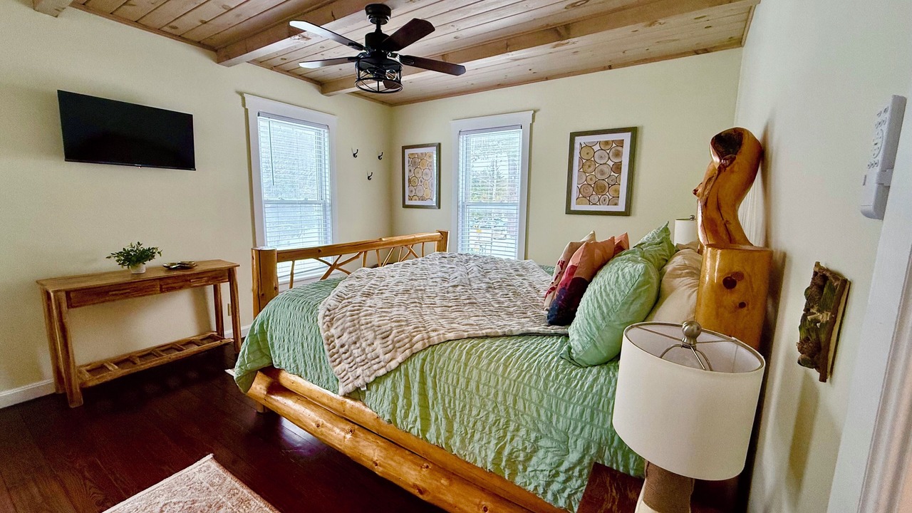 Photo of Bedroom in Town of Webb