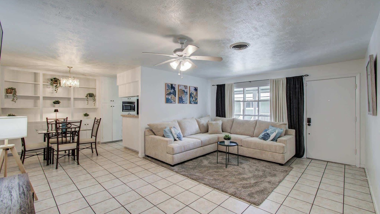 Photo of Livingroom in Houston