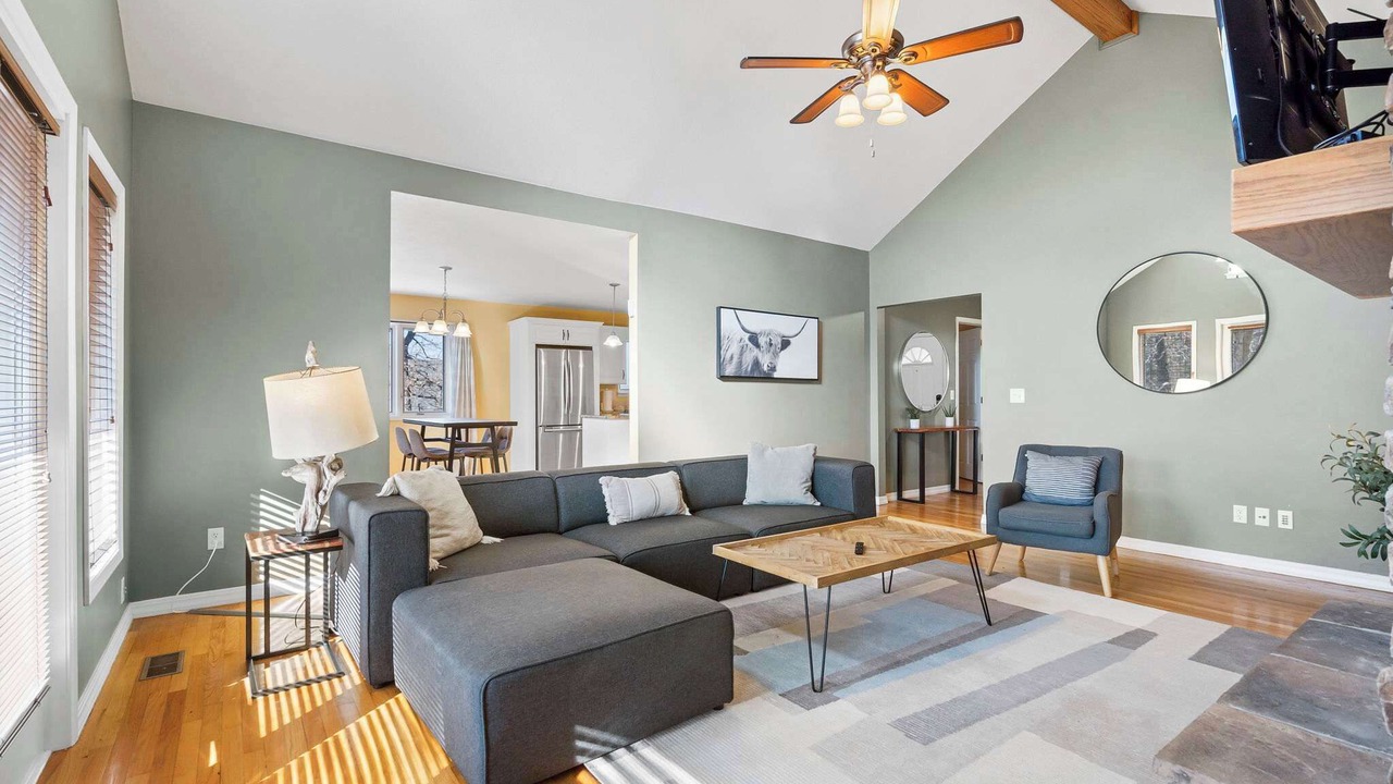 Photo of Livingroom in Rogers