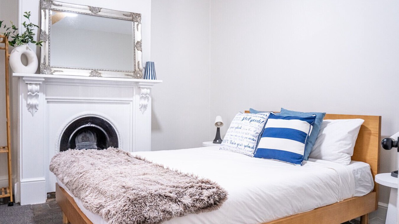 Photo of Bedroom in Glenelg