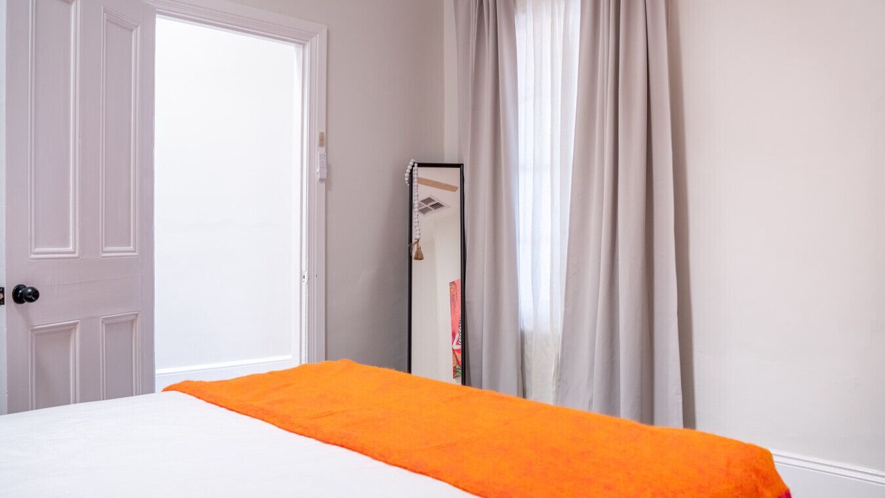 Photo of Bedroom in Glenelg