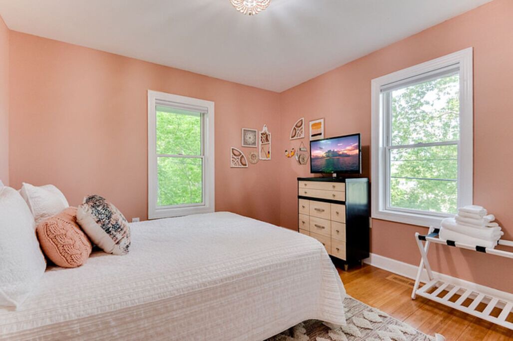 Photo of Bedroom in Excelsior