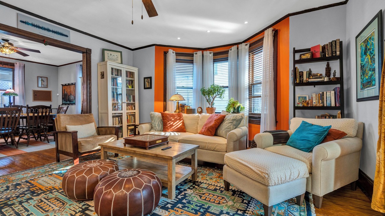 Photo of Livingroom in Valley Run