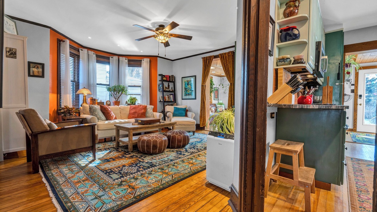 Photo of Livingroom in Valley Run