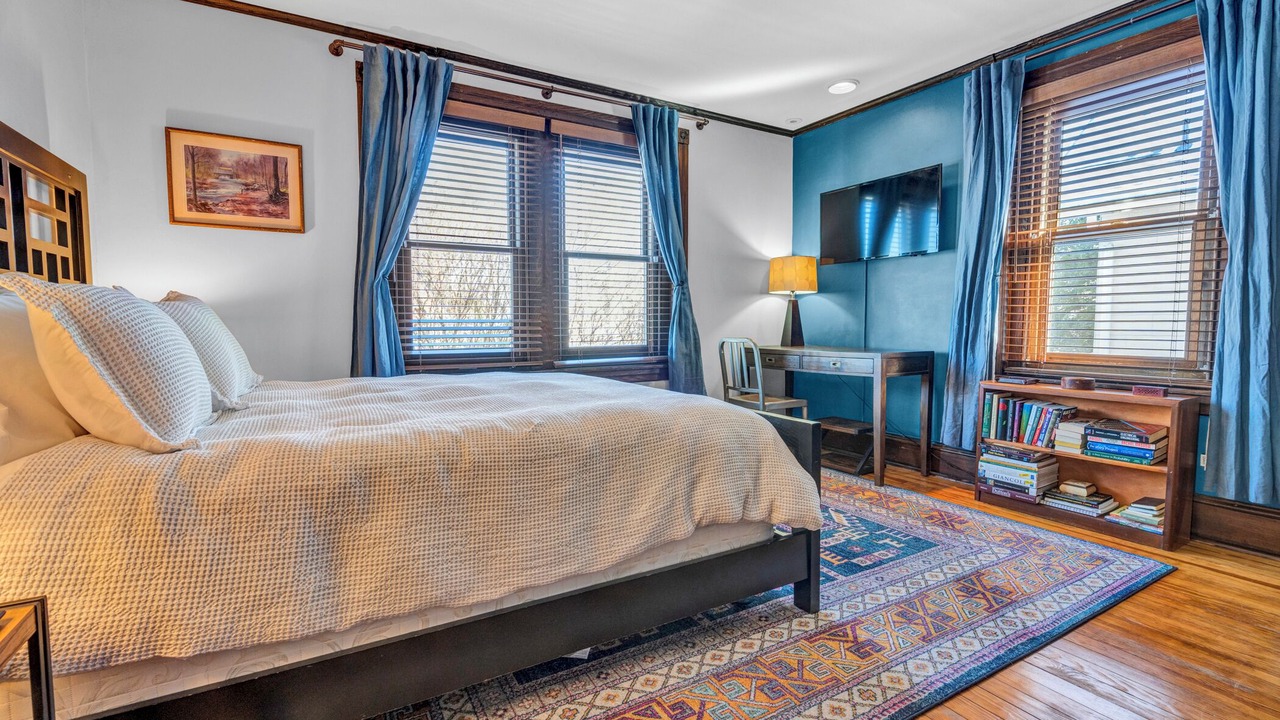 Photo of Bedroom in Valley Run