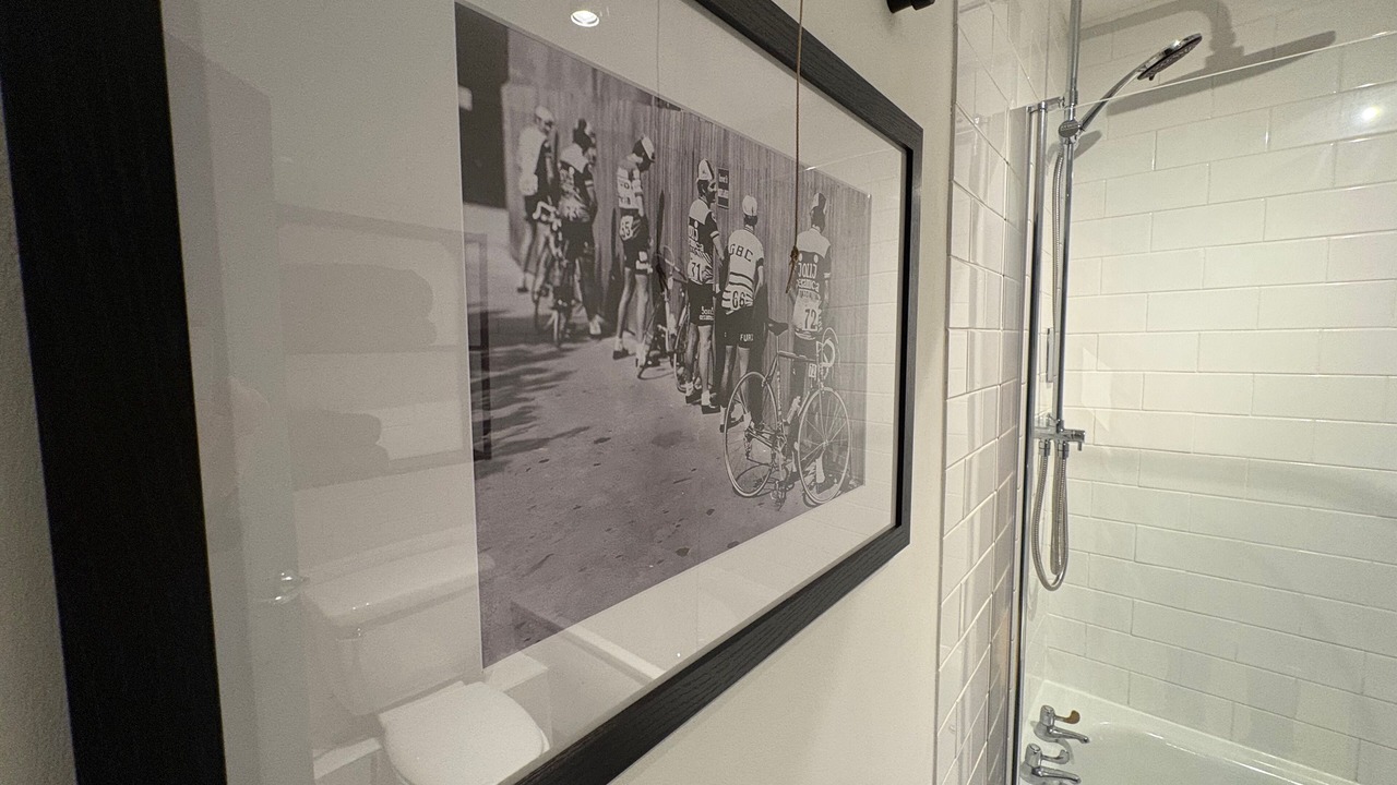 Photo of Bathroom in City Centre Glasgow