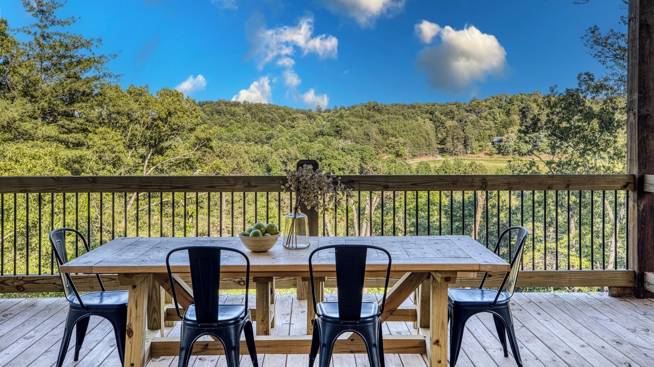 Photo of Outdoor in Mineral Bluff