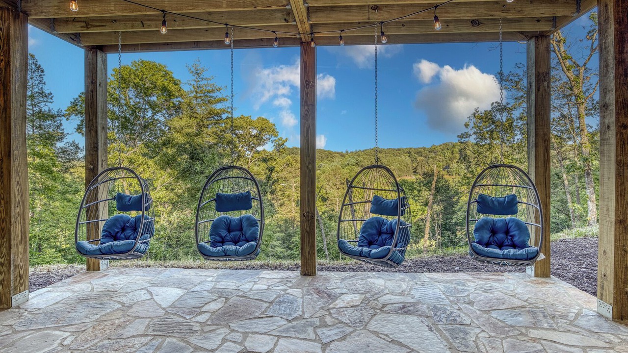 Photo of Others in Mineral Bluff