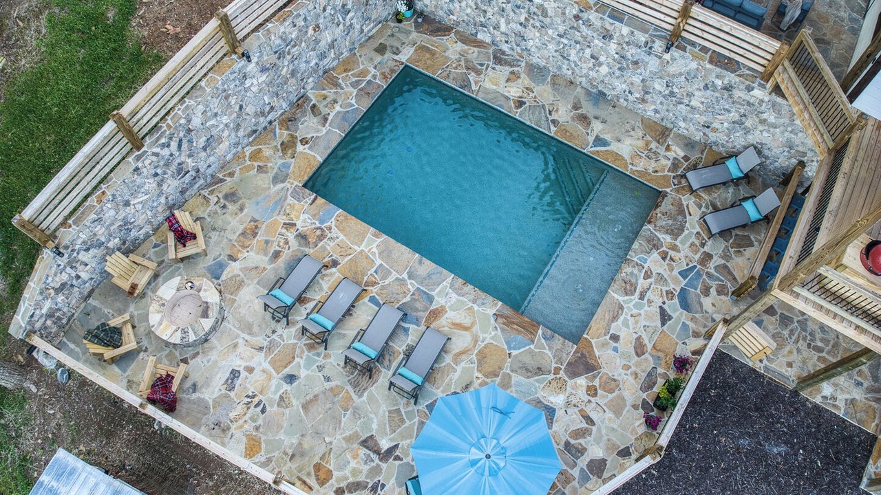 Photo of Outdoor in Mineral Bluff