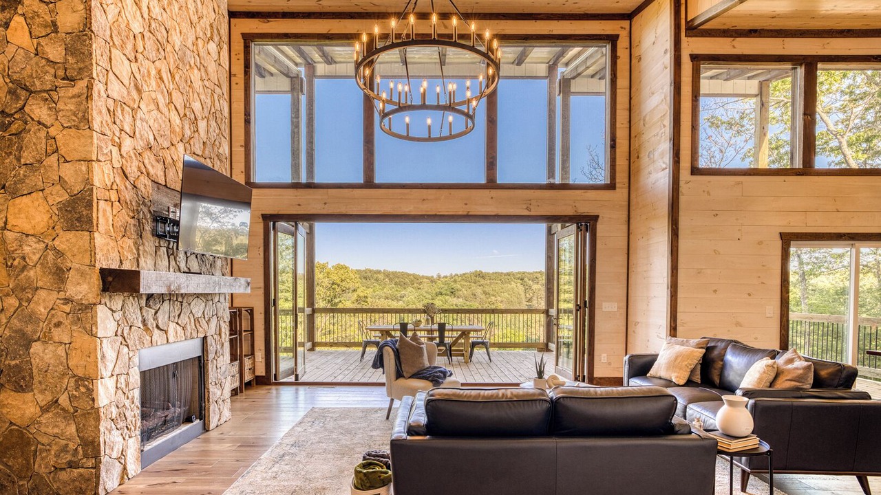 Photo of Others in Mineral Bluff