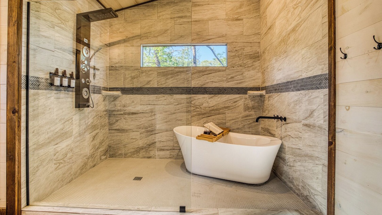 Photo of Bathroom in Mineral Bluff