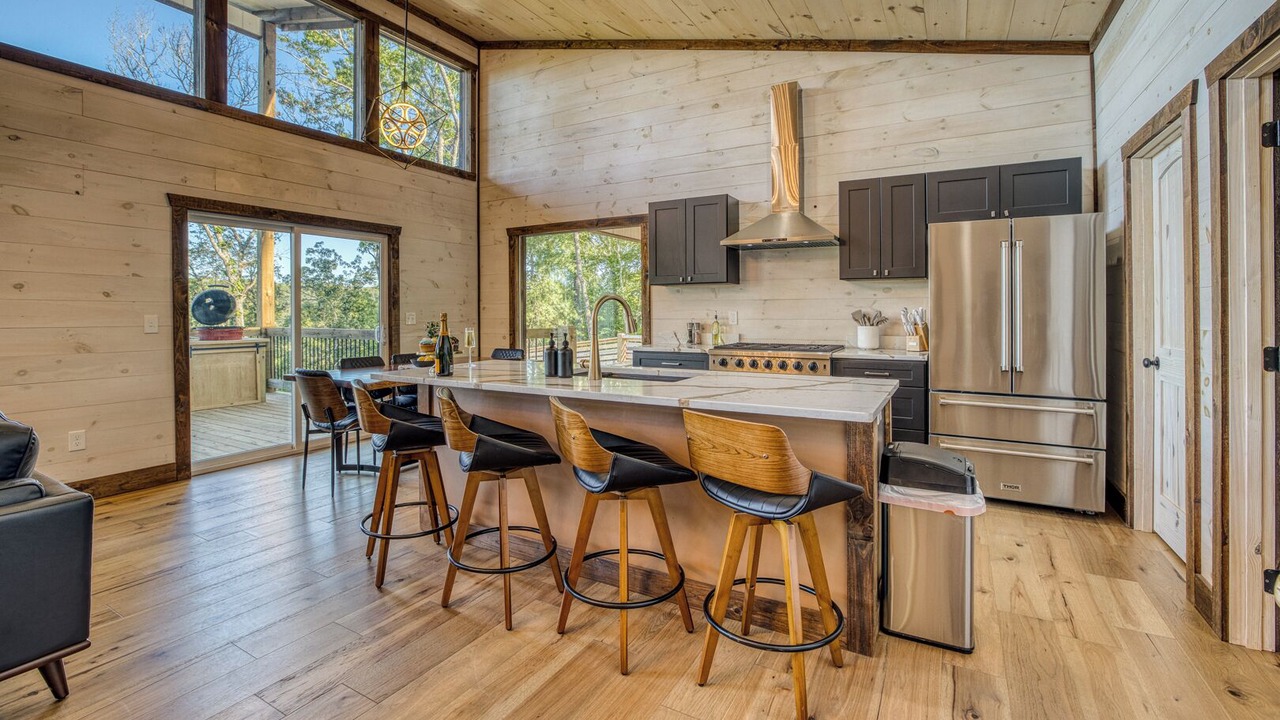 Photo of Others in Mineral Bluff