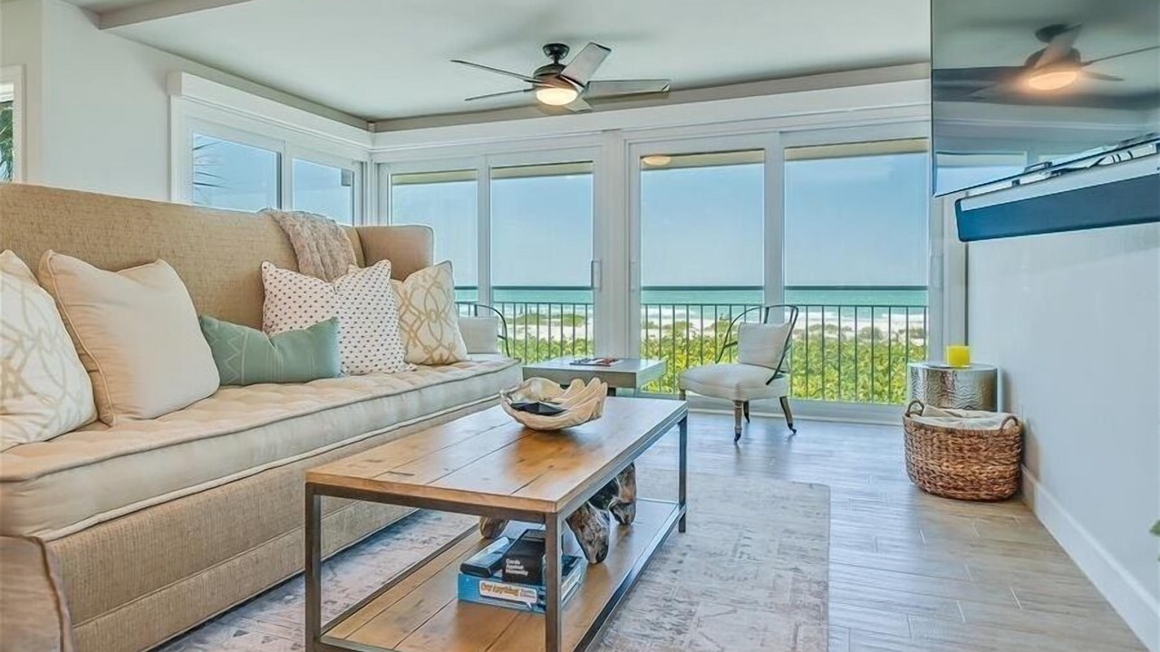 Photo of Livingroom in Boca Grande